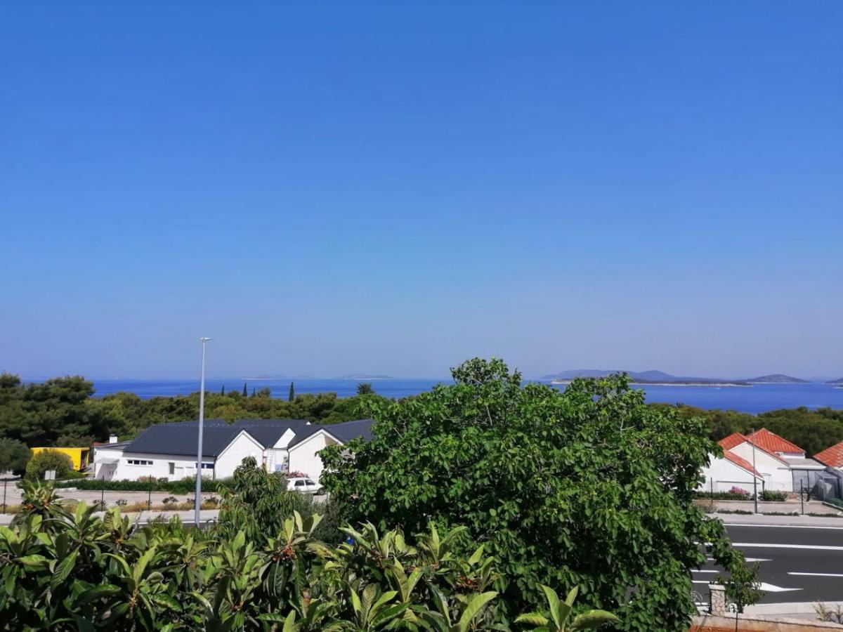 Apartmani Zmiric Primošten Esterno foto