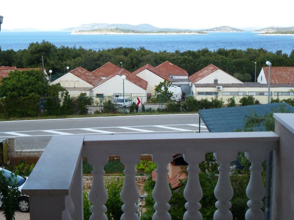Apartmani Zmiric Primošten Esterno foto