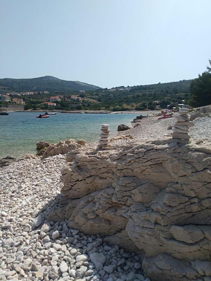 Apartmani Zmiric Primošten Esterno foto